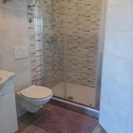 Mimi ماكارسكا