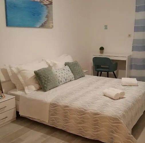 Mimi * Makarska