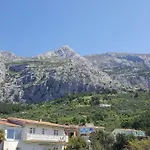 Mimi Μακάρσκα