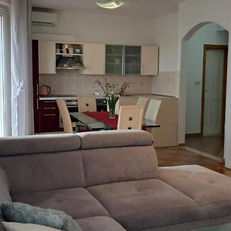 Mimi Apartment *
