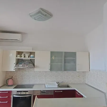 Mimi Apartment Makarska