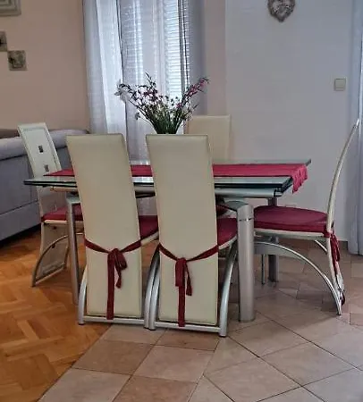 Mimi Apartman
