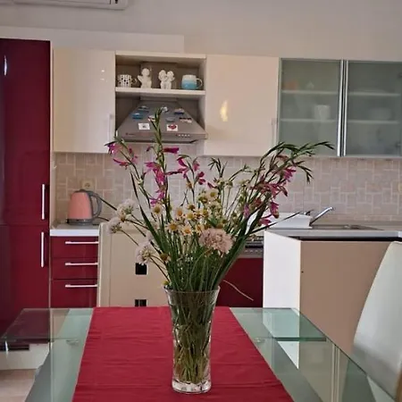 Mimi Apartment Makarska