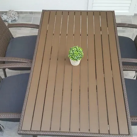 Mimi Apartment Makarska
