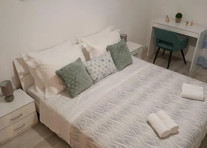 Mimi ماكارسكا